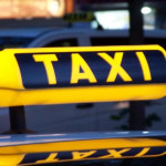 <p><b>Bakıda sərnişin taksi sürücüsünün pulunu oğurlayıb&nbsp;</b></p>