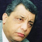 <p><b><font color="#ff0000">Xeyrəddin Qoca:</font>”Ramiz Mehdiyevin evlərindən birini qızıma versinlər”&nbsp;</b></p>