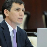 <p><b><font color="#ff0000">Zahid Oruc:</font>” Yaddaş unutqanlığa qarşı mübarizə silahıdır”</b></p>