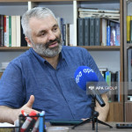 <p><b>Əli İsa Cabbarov işdən çıxmaqla bağlı ərizə yazıb&nbsp;</b></p>