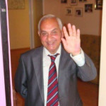 <p><b>Atabala Səfərovun doğum günüdür&nbsp;</b></p>