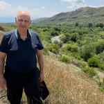 <p><b>YAŞAYIR  —<font color="#ff0000"> Rafiq Yusifoğlunun şeiri&nbsp;</font></b></p>