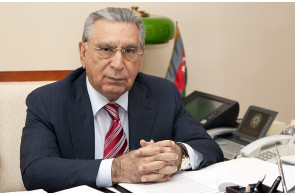 <p><b><font color="#ff0000">Ramiz Mehdiyevin  vəzifədə olan daha bir qohumu peyda olub</font></b></p>