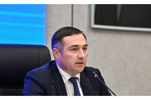 <p><b>Prezident onu nazir müavini təyin etdi -<font color="#ff0000"> FOTO&nbsp;</font></b></p>