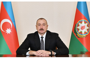 <p><b>Prezident onlara hədiyyə göndərdi</b></p>