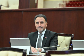 <p><b>"Müharibədə qalib gəlmiş Prezident İlham Əliyev sülhü də qazandı"  — <font color="#ff0000">Deputat Zaur Şükürov&nbsp;</font></b></p>