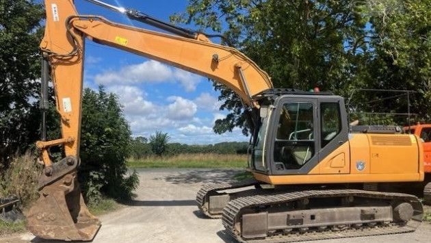 <p><b>Boz kardinalın şinelindən çıxmış Əziz Quliyevdən şok xəbər var&nbsp;&nbsp;</b></p>