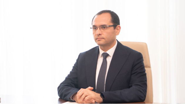 <p><b>Məcnun Məmmədov idarə rəisini işdən çıxardı -<font color="#ff0000"> Direktor əvəzi təyin etdi&nbsp;</font></b></p>