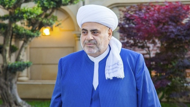 <p><b>Stadionu alan şəxs Şeyxin Mühafizə xidmətinin rəisi olub&nbsp;</b></p>