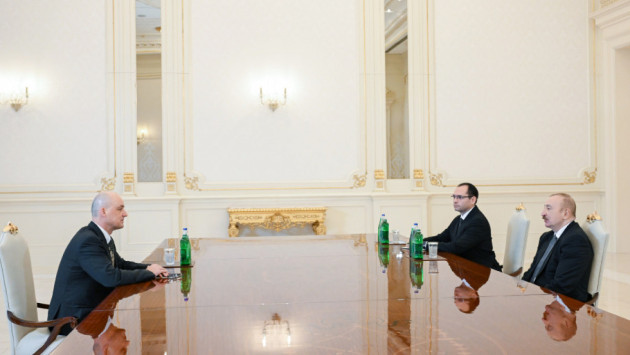 <p><b>Prezident İlham Əliyev “John Deere” şirkətinin Mərkəzi Asiya və MDB ölkələri üzrə prezidentini qəbul edib&nbsp;</b></p>