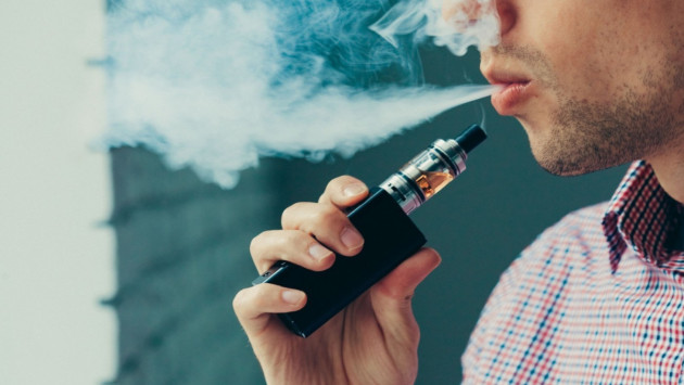 <p><b>Azərbaycanda elektron siqaret qadağası təsdiqlənib&nbsp;</b></p>