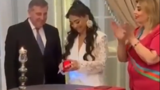 <p><b>Azərbaycanda 67 yaşlı general özünə toy etdi</b></p>