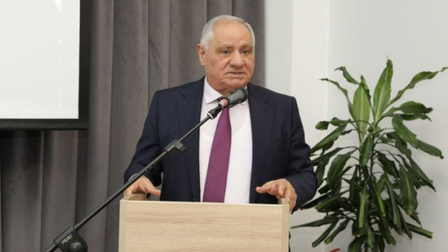 <p><b>Qulu Məhərrəmlidən Ramiz Mehdiyevlə bağlı<font color="#ff0000"> PAYLAŞIM</font></b></p>