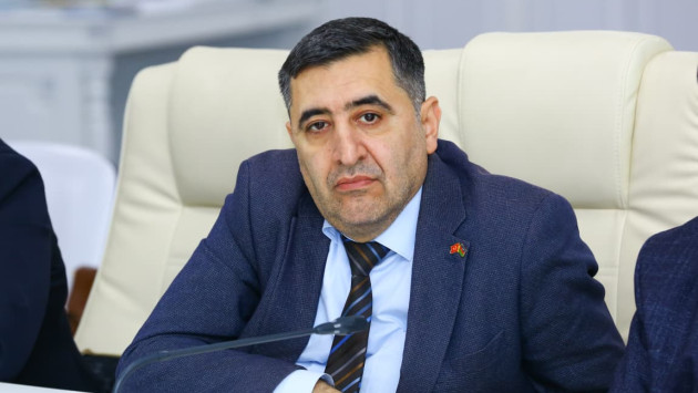 <p><b>Nadir Azəri: <font color="#ff0000">Rusiyanın imperiya siyasəti dəyişməyib</font></b></p>