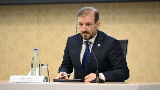 <p><b>Barat Yusubov həbs edilir –<font color="#ff0000"> Milyonlar necə yeyilib?&nbsp;</font></b></p>