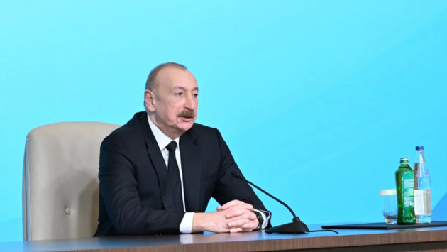 <p><b>İlham Əliyevin sosial şəbəkə hesabında Edqars Rinkeviçslə görüşü ilə bağlı paylaşım edilib&nbsp;</b></p>