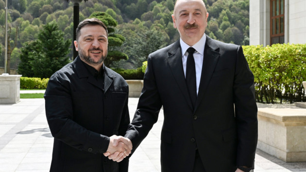 <p><b>Zelenski Azərbaycandadır - Prezident Qəbələdə qarşıladı -<font color="#ff0000"> Fotolar&nbsp;</font></b></p>