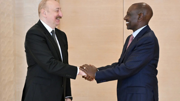 <p><b>İlham Əliyev Keniya Prezidentini ilə görüşüb&nbsp;</b></p>