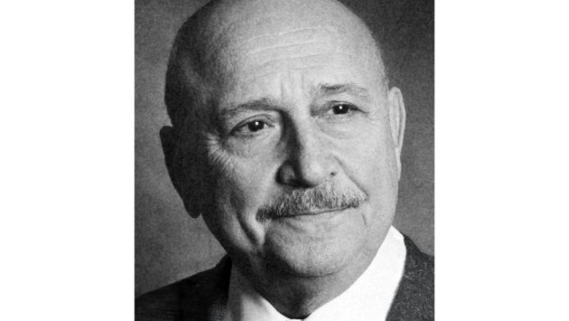 <p><b>Prezident Aleksandr Şarovskinin vəfatı ilə bağı nekroloq imzalayıb</b></p>