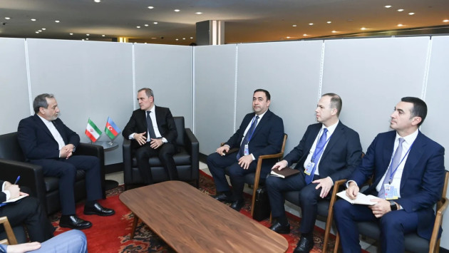 <p><b>Azərbaycan və İranın XİN rəhbərləri regional prosesləri nəzərdən keçiriblər&nbsp;</b></p>