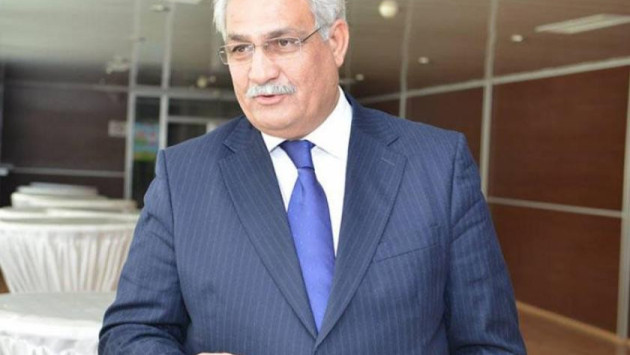 <p><b>Səhnədən millətin yaddaşına</b></p>