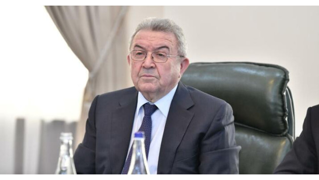 <p><b><font color="#ff0000">Kamran Əliyev Misir Mərdanovun kürəkənini prokuror təyin etdi</font></b></p>